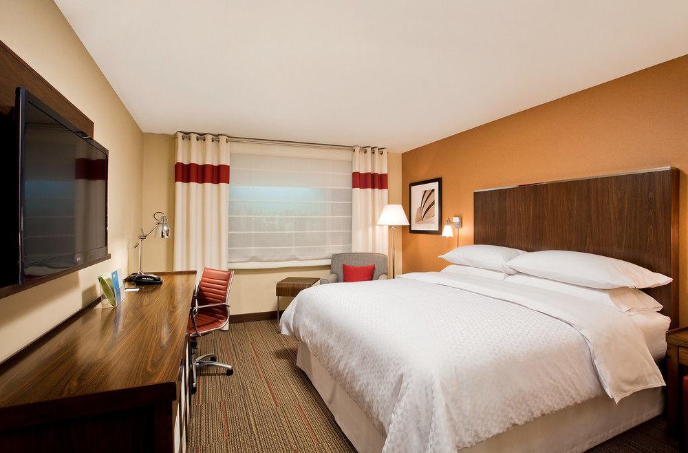 Four Points By Sheraton Сальтильо Экстерьер фото