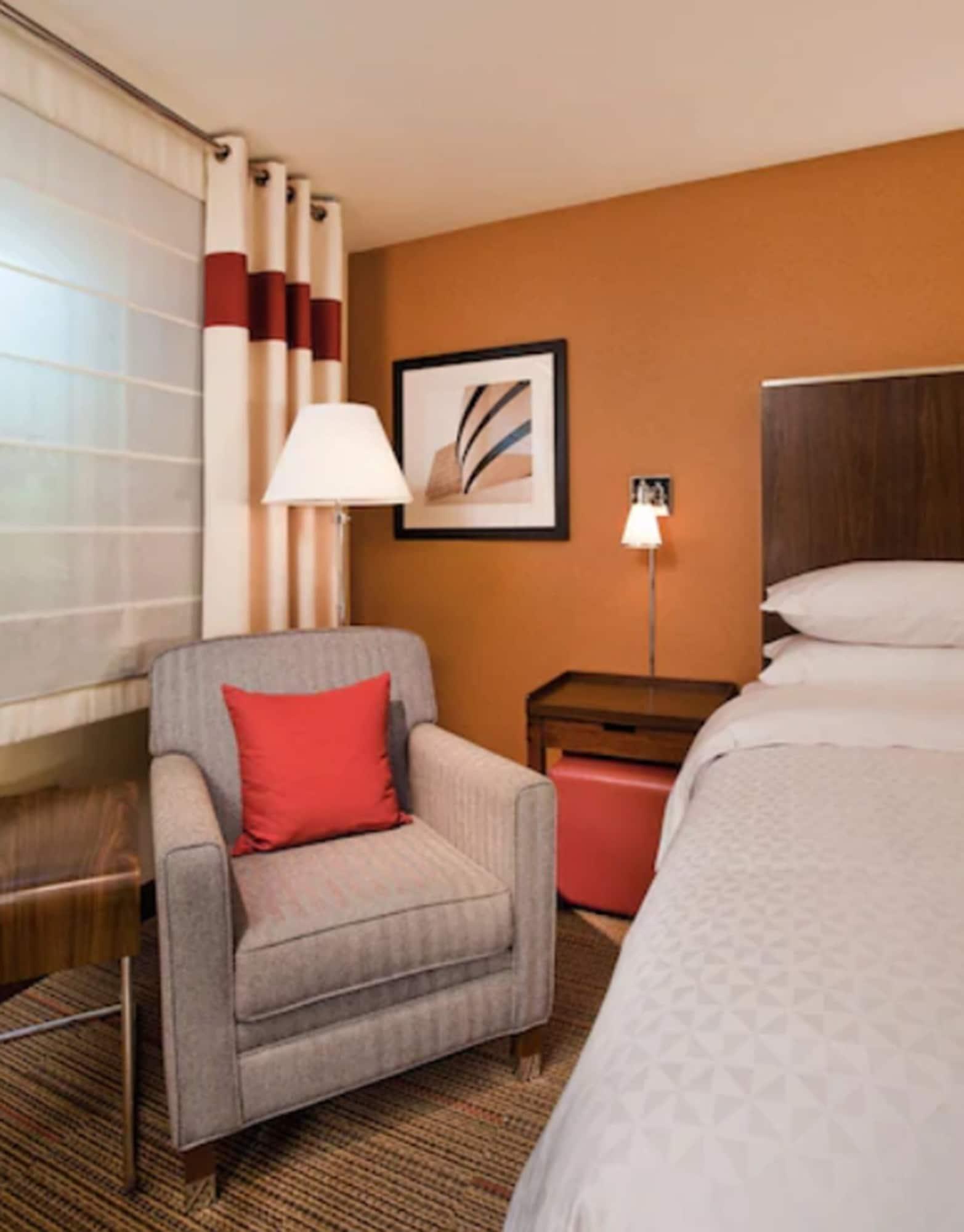 Four Points By Sheraton Сальтильо Экстерьер фото