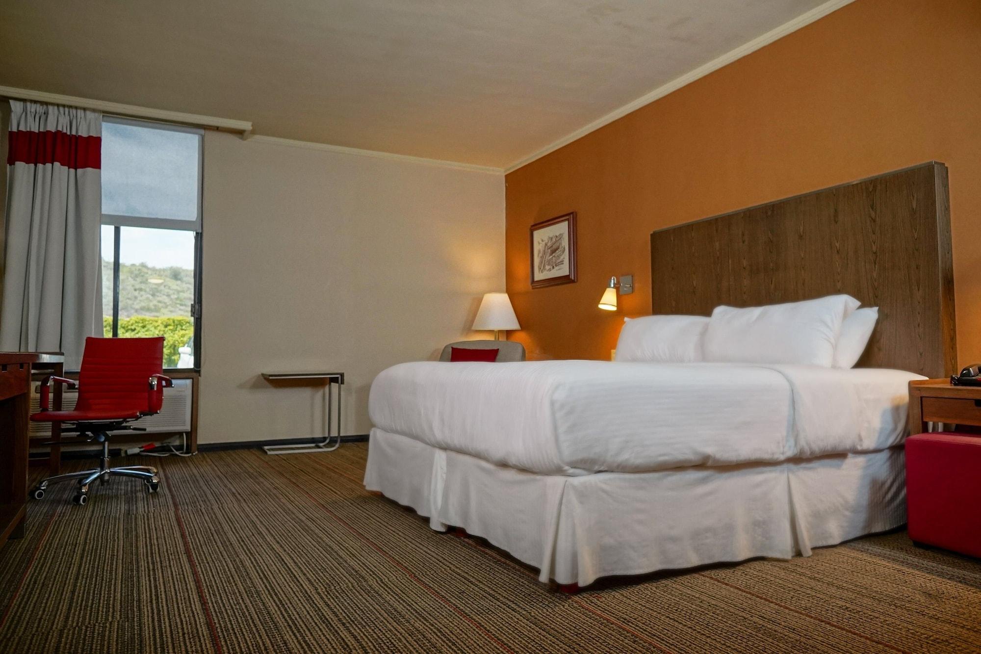 Four Points By Sheraton Сальтильо Экстерьер фото