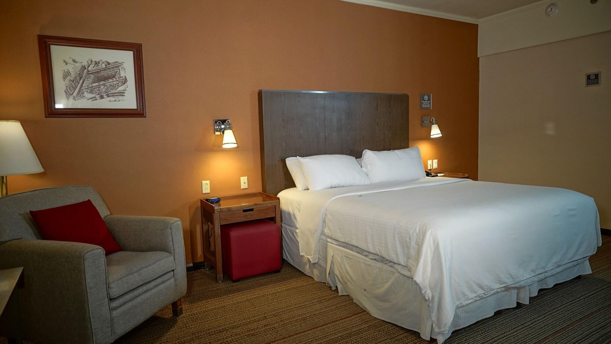 Four Points By Sheraton Сальтильо Экстерьер фото