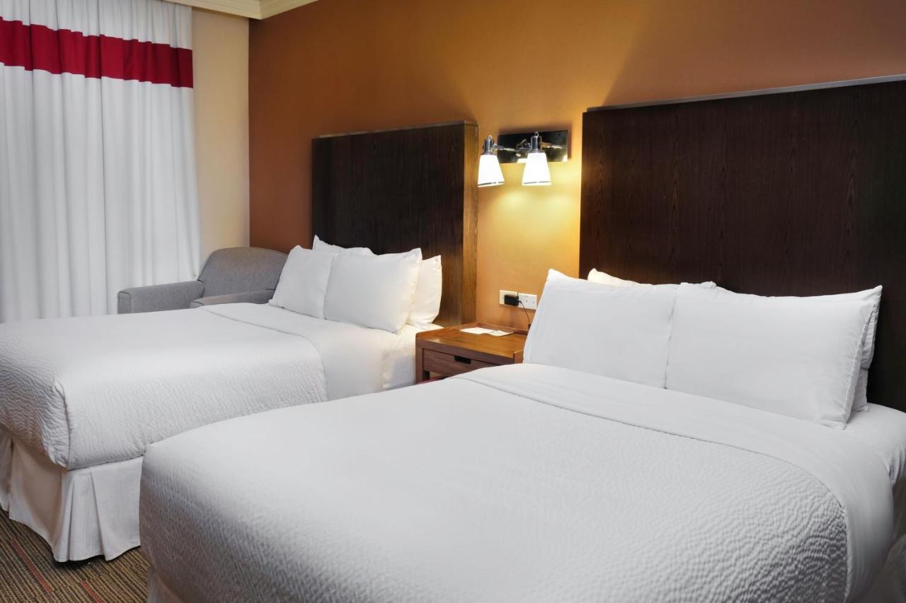 Four Points By Sheraton Сальтильо Экстерьер фото