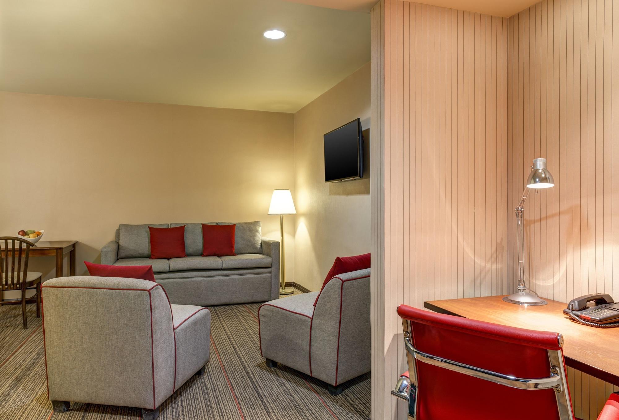 Four Points By Sheraton Сальтильо Экстерьер фото