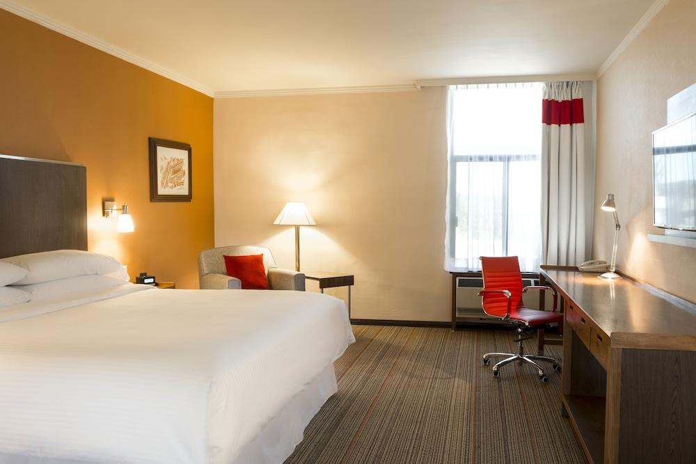 Four Points By Sheraton Сальтильо Экстерьер фото