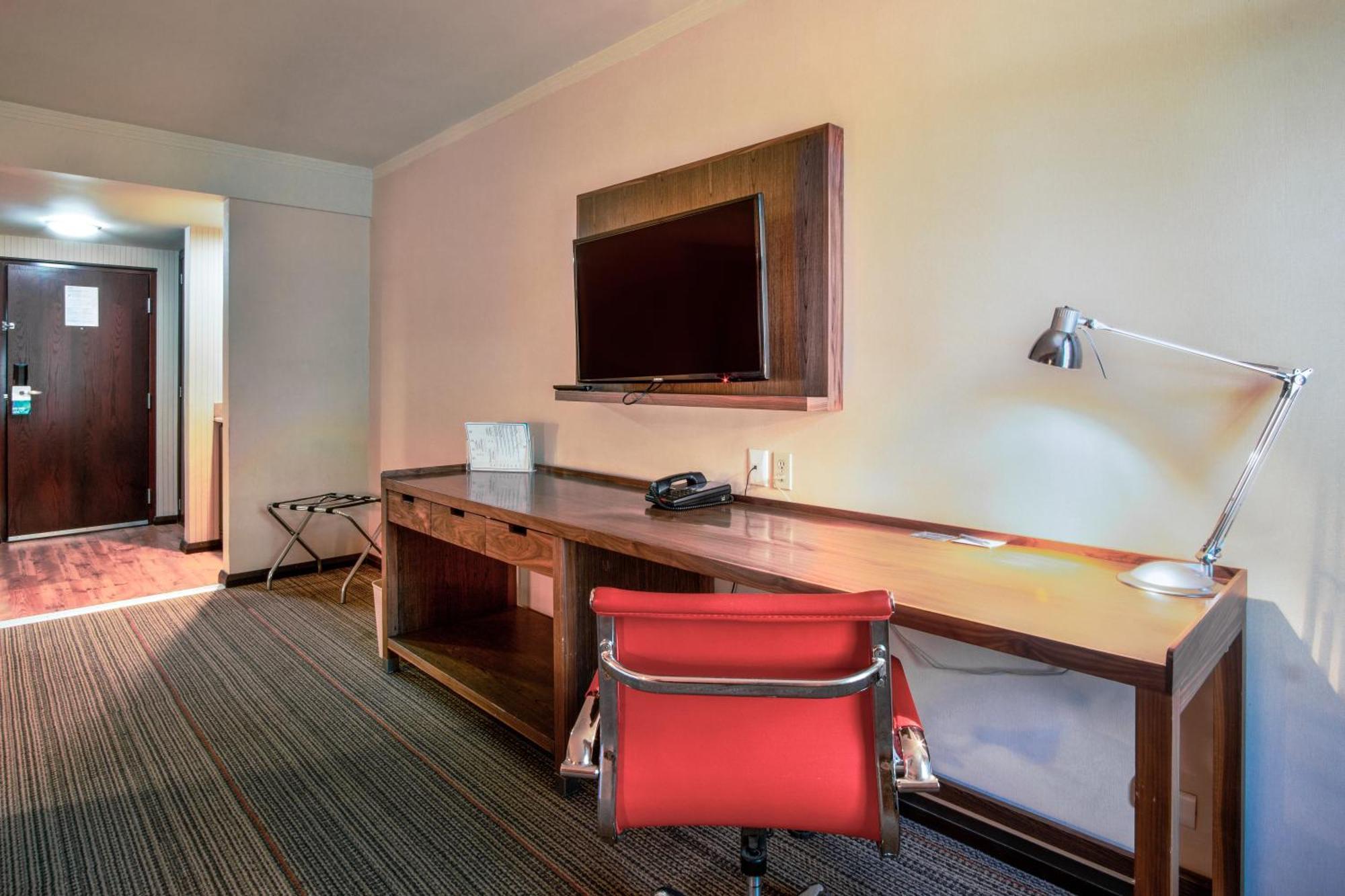 Four Points By Sheraton Сальтильо Экстерьер фото