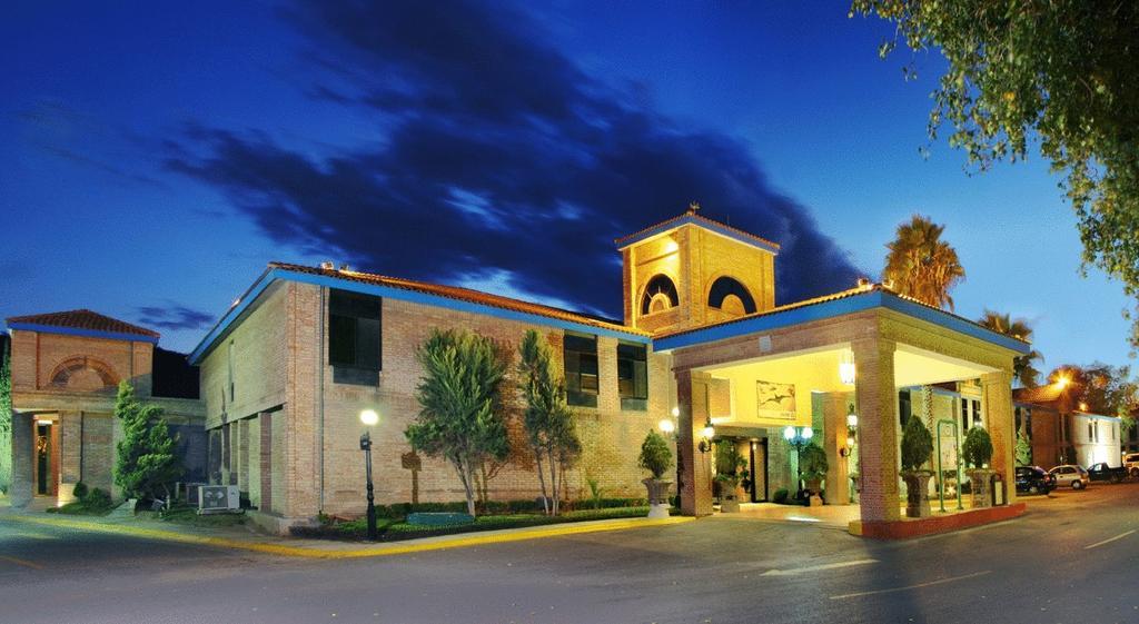 Four Points By Sheraton Сальтильо Экстерьер фото